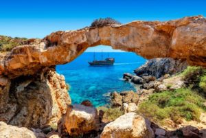 Каменная бухта на Кипре